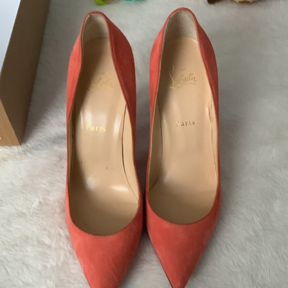 Christian Louboutin Pigalle Follies 100 (1 day sale!) - Picture 4 of 9